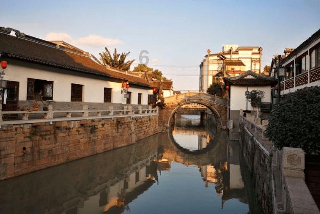 中国打造“超级高速公路”，全长161公里，自带黑科技，不设限速游戏画面